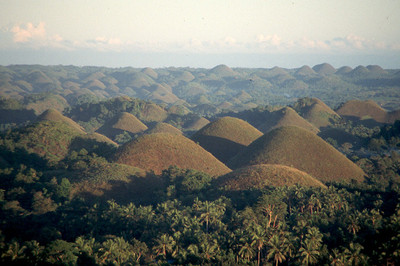 Chocolate Hills, Philippines- チョコレートヒルズ