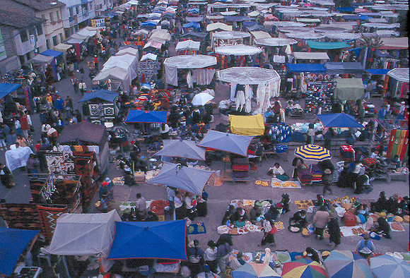 Otavalo Market - オタバロマーケット