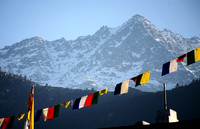 Prayers flags 'Dar Chog'  དར་ལྕོག   祈りの色と空