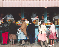 At a juice stand, La Paz - ラパス、市場にて